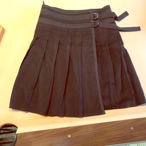 Burberry black Kilt like skirt.
